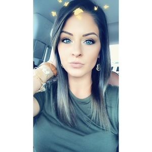 Meet your Posher, Chrissy